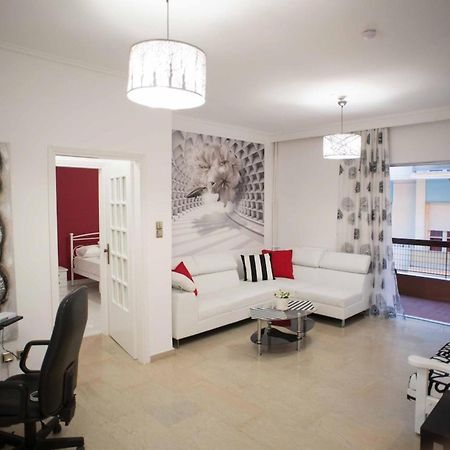 Cozy Apartment With Sea View Next To Marina Zeas Piraeus Buitenkant foto