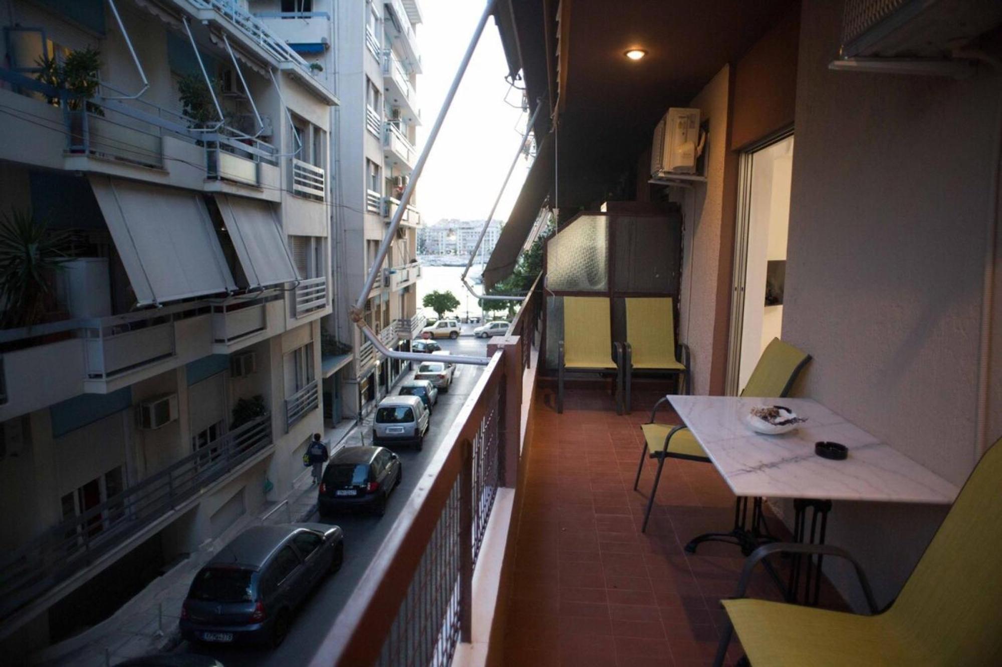 Cozy Apartment With Sea View Next To Marina Zeas Piraeus Buitenkant foto