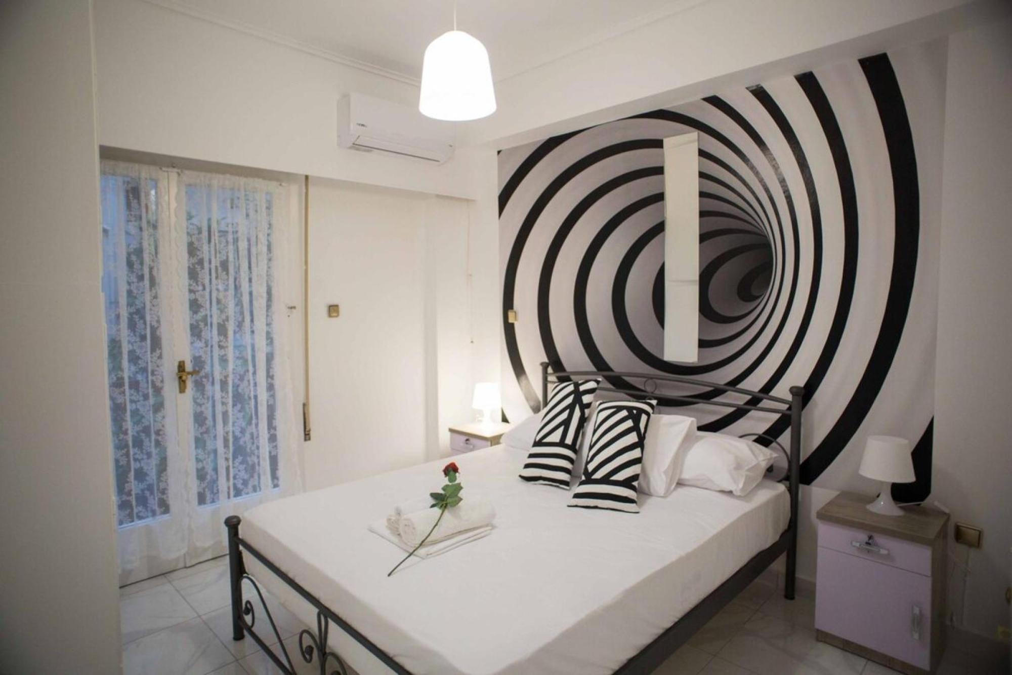 Cozy Apartment With Sea View Next To Marina Zeas Piraeus Buitenkant foto